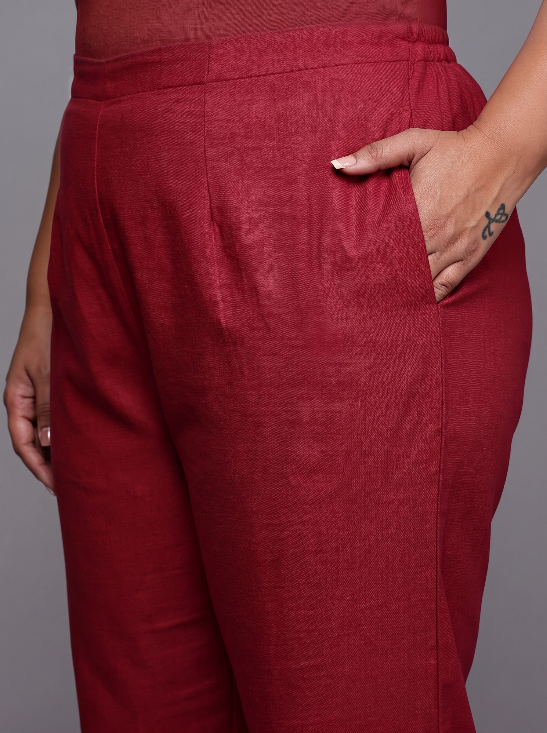 Off-White Embroidered Plus Size Kurta Set with Dupatta and Trousers