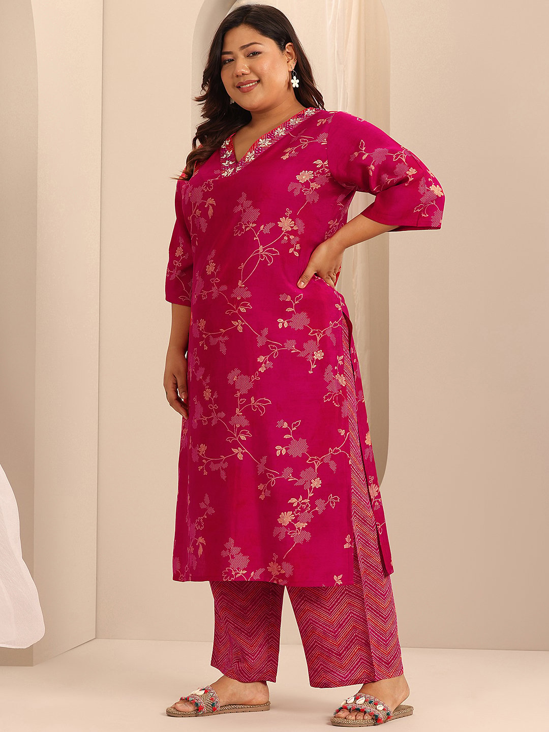 Magenta Silk Blend Printed Kurta Set with Trousers and Dupatta
