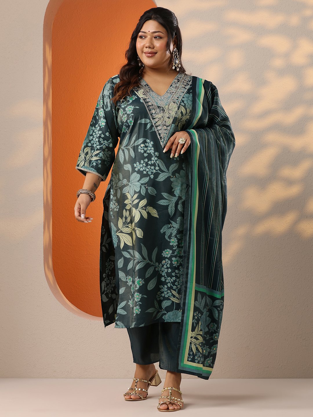 Plus Size Teal Floral Print Kurta Set with Trousers and Dupatta