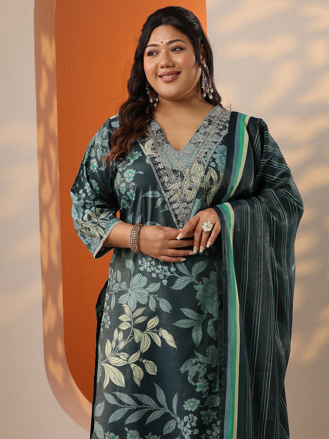 Plus Size Teal Floral Print Kurta Set with Trousers and Dupatta