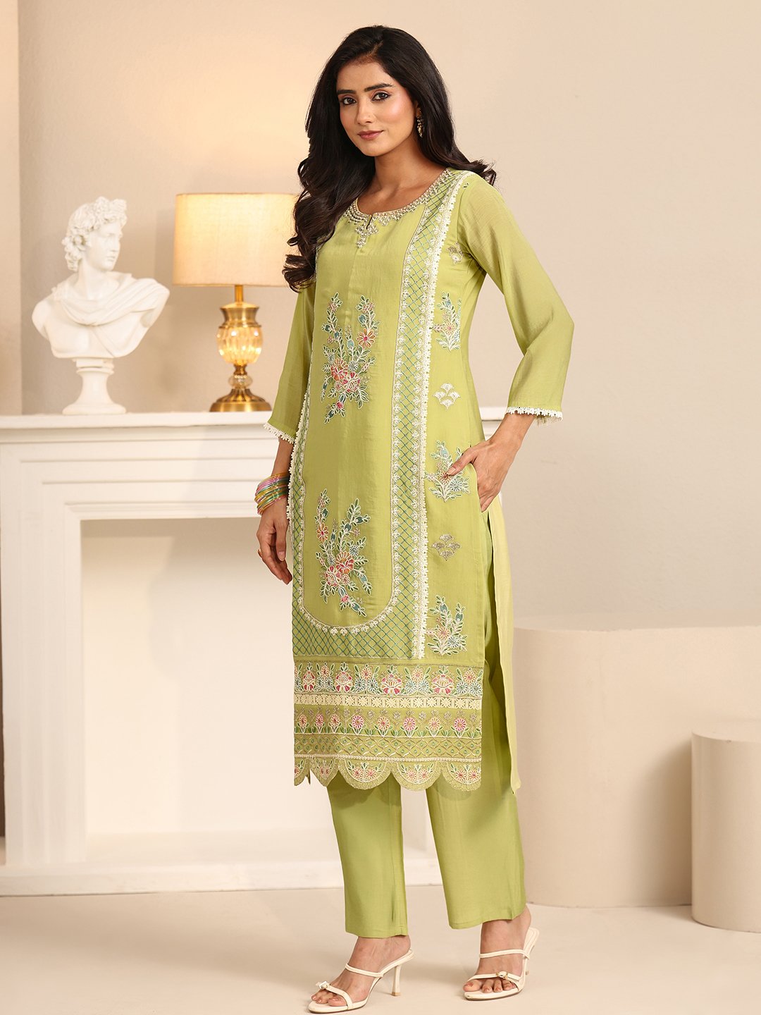 Green Embroidered Chanderi Cotton Kurta Set with Straight Pants and Dupatta