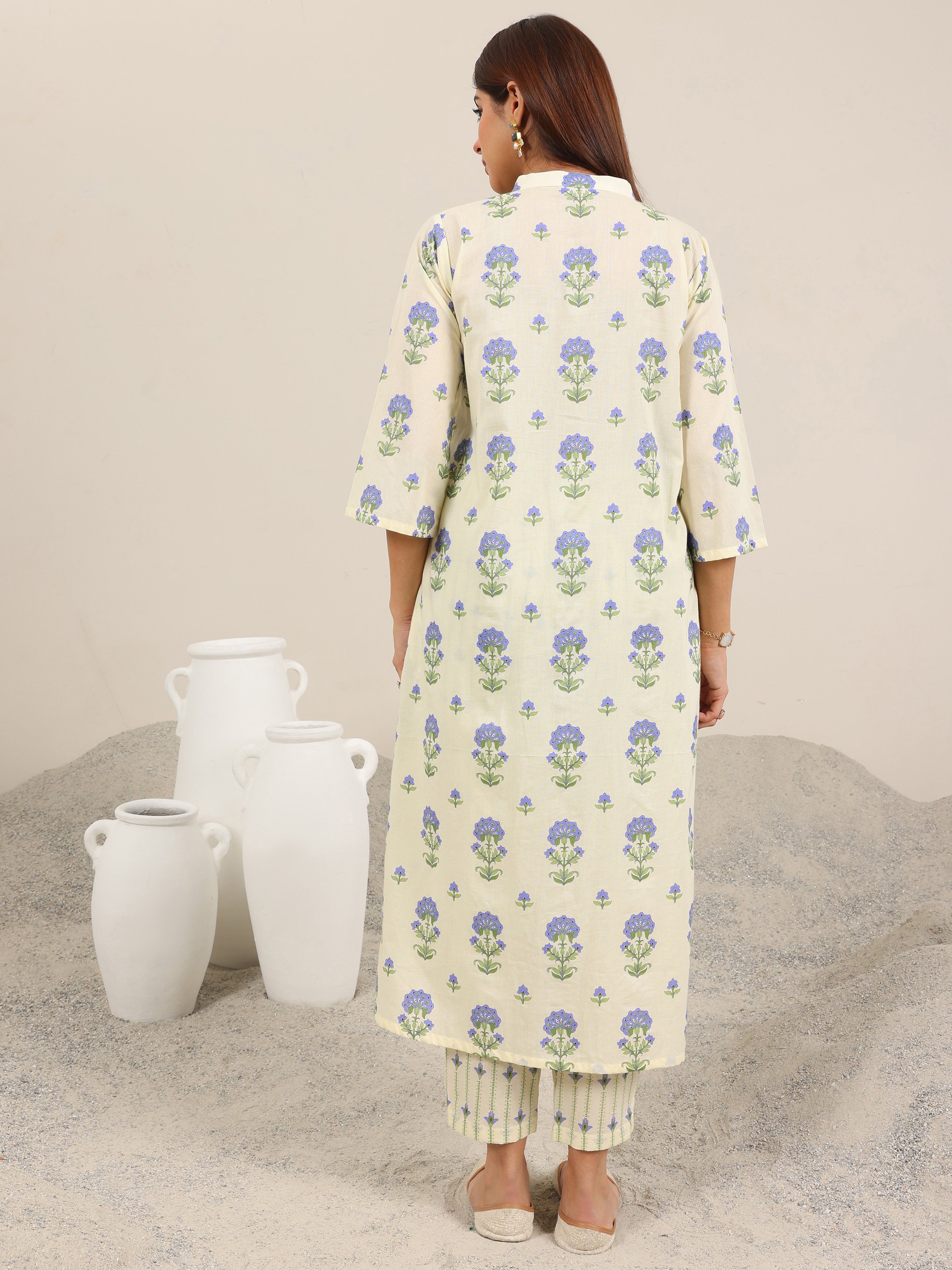 Floral Print Off-White A-Line Kurta Set with Straight Pants Collection