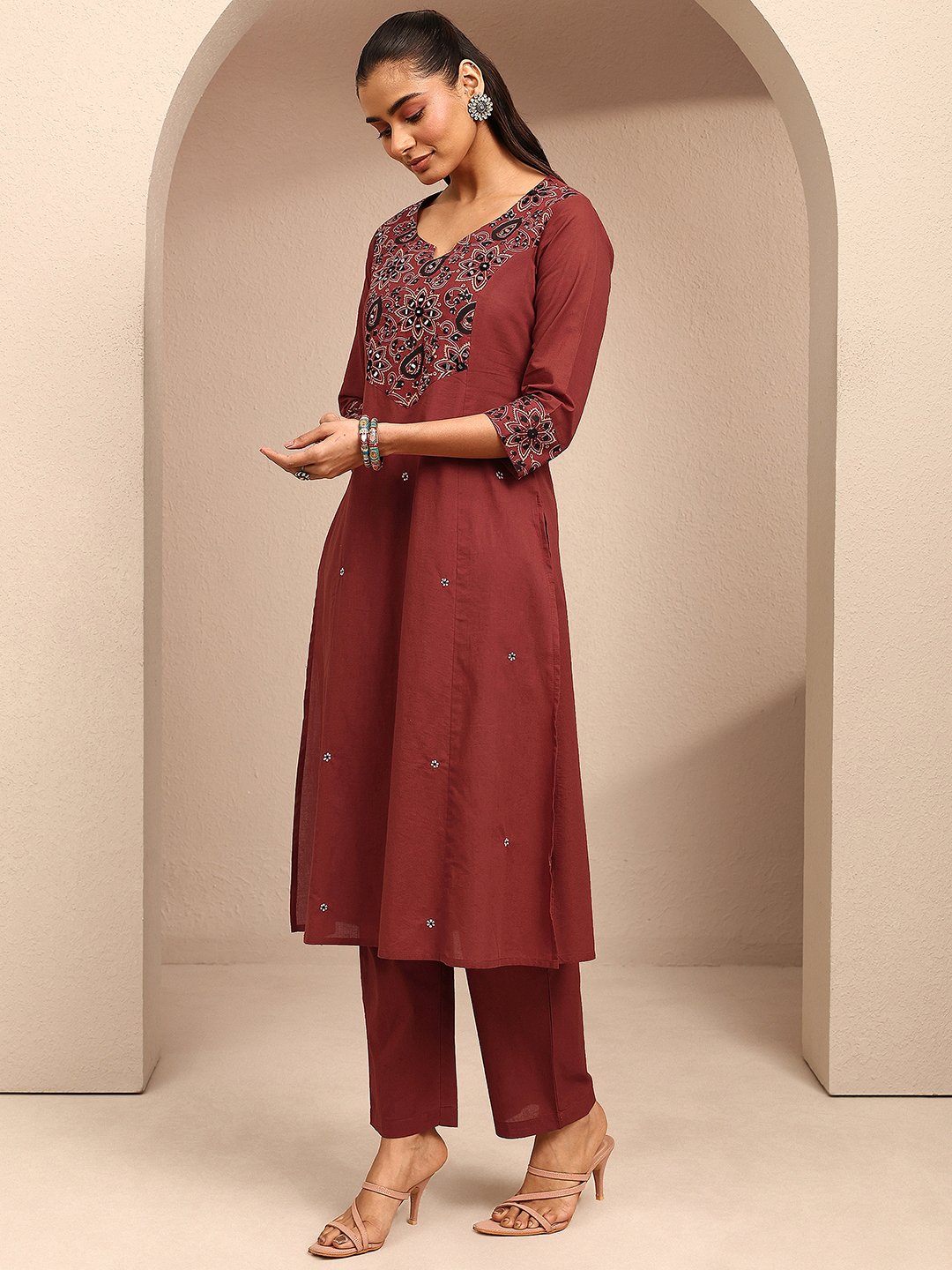 Maroon Embroidered Notch Neck Kurta Set with Straight Pants and Dupatta