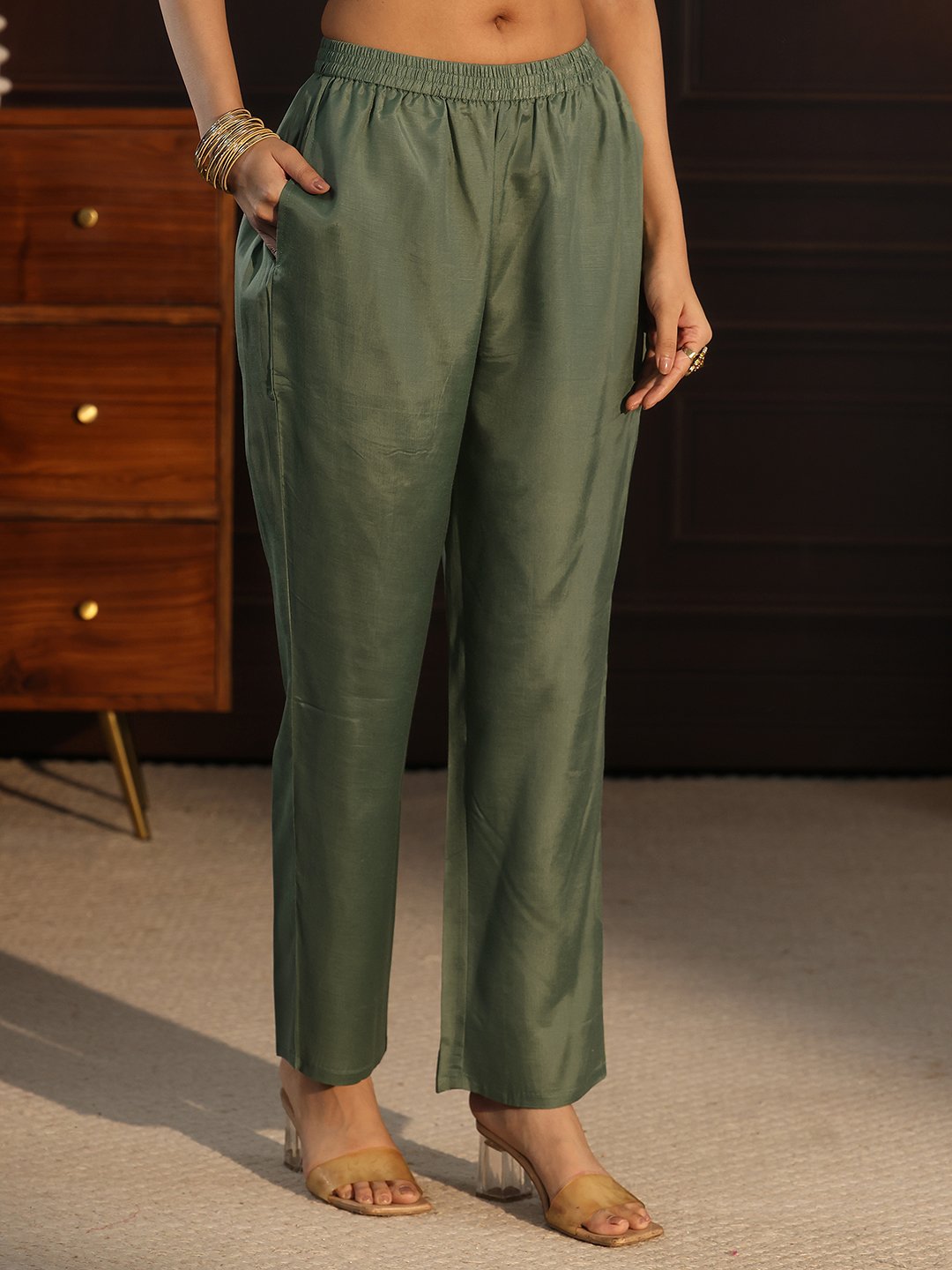 Green Embroidered Tissue Kurta Set with Straight Pants and Dupatta