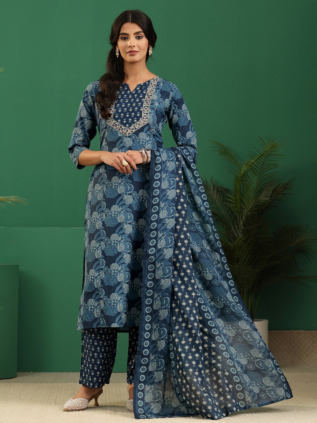 Blue Floral Printed Kurta Set with Straight Pants and Dupatta