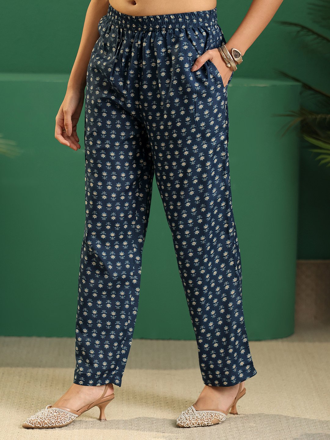 Blue Floral Printed Kurta Set with Straight Pants and Dupatta