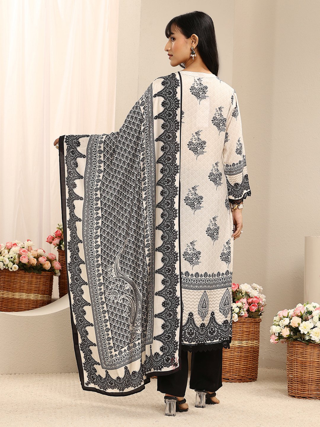 White Muslin Printed Kurta Set with Trousers