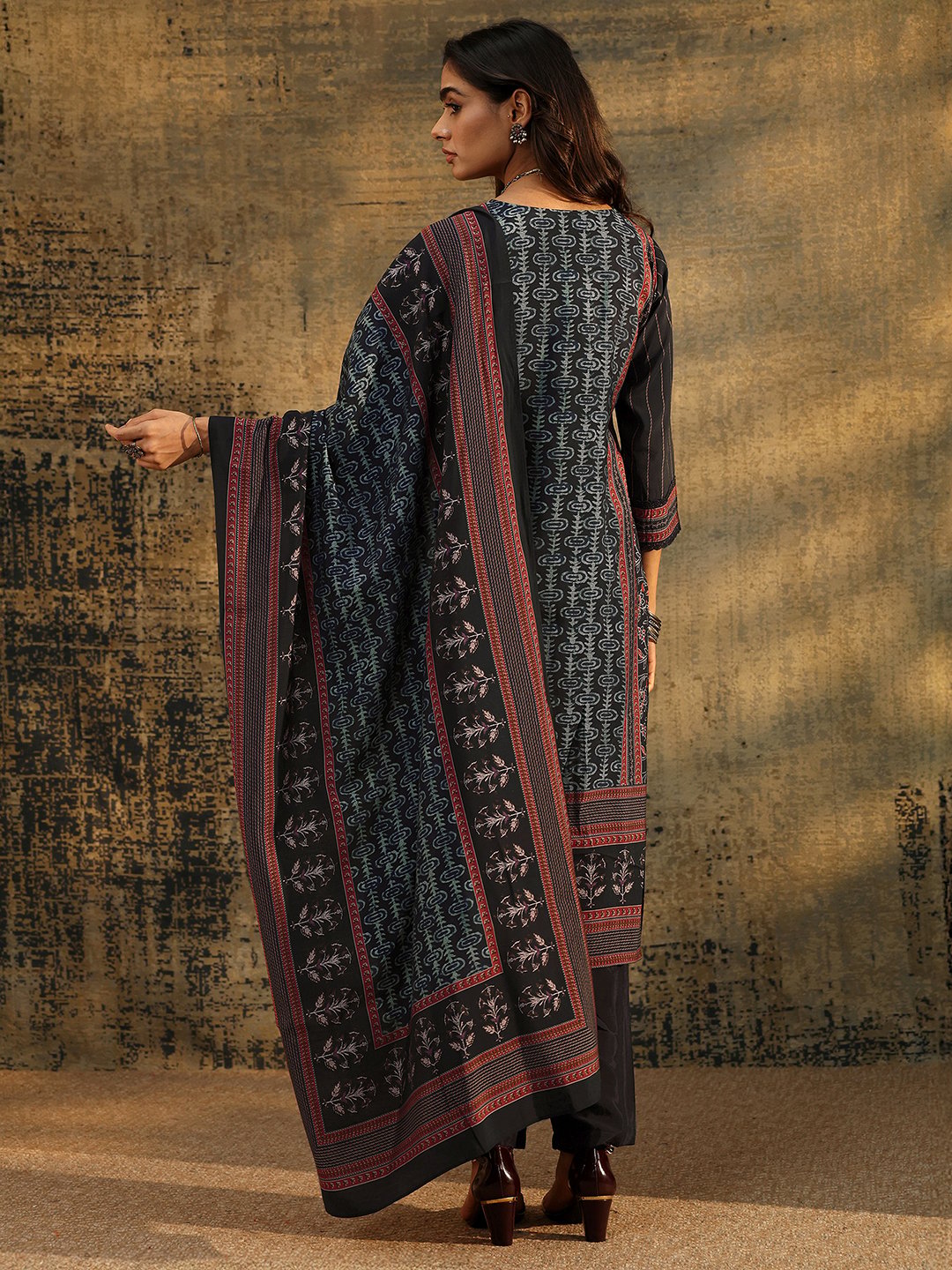 Navy Blue Printed Silk Blend Kurta Set with Dupatta
