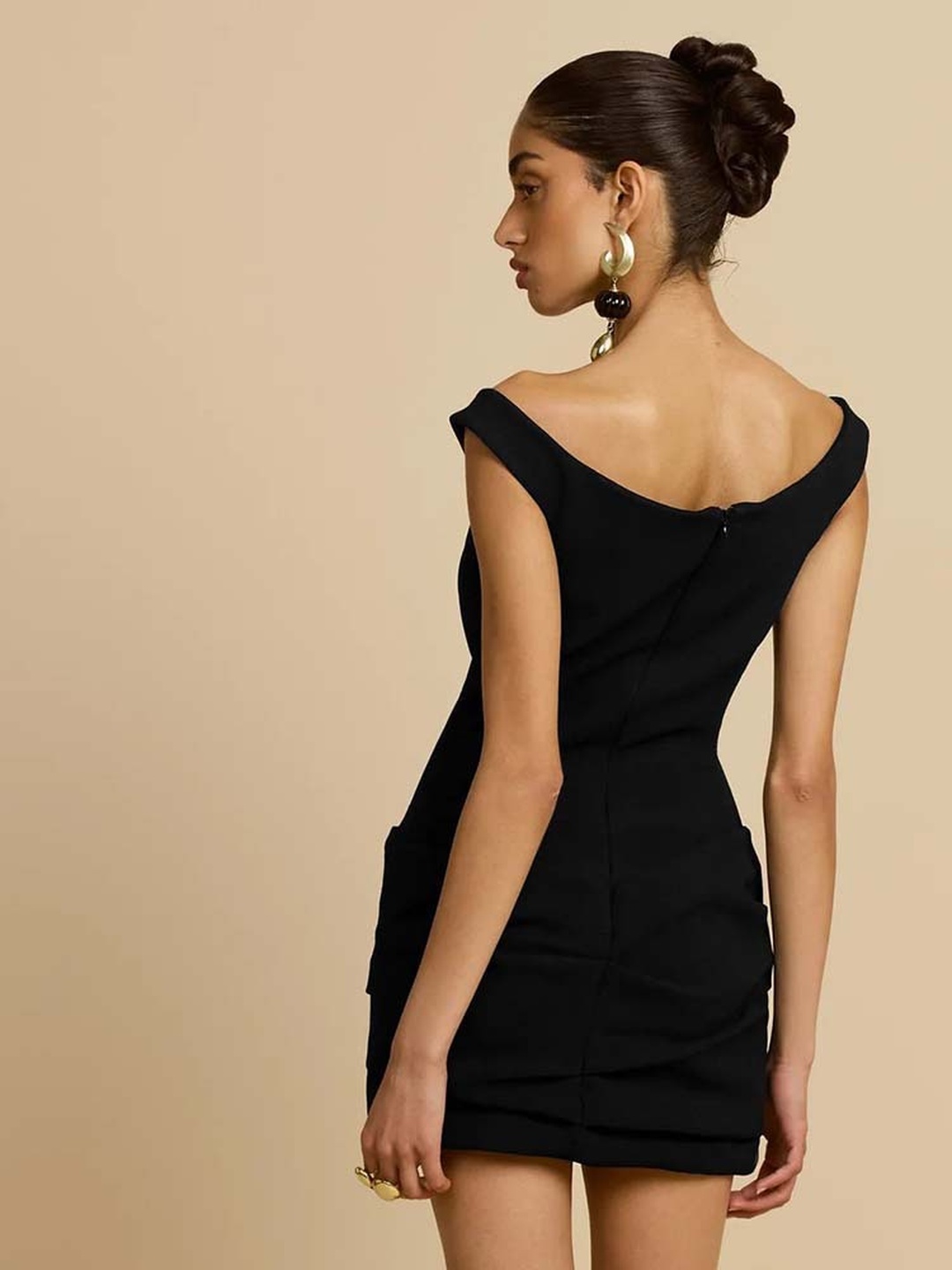 Black Off-Shoulder Mini Bodycon Dress