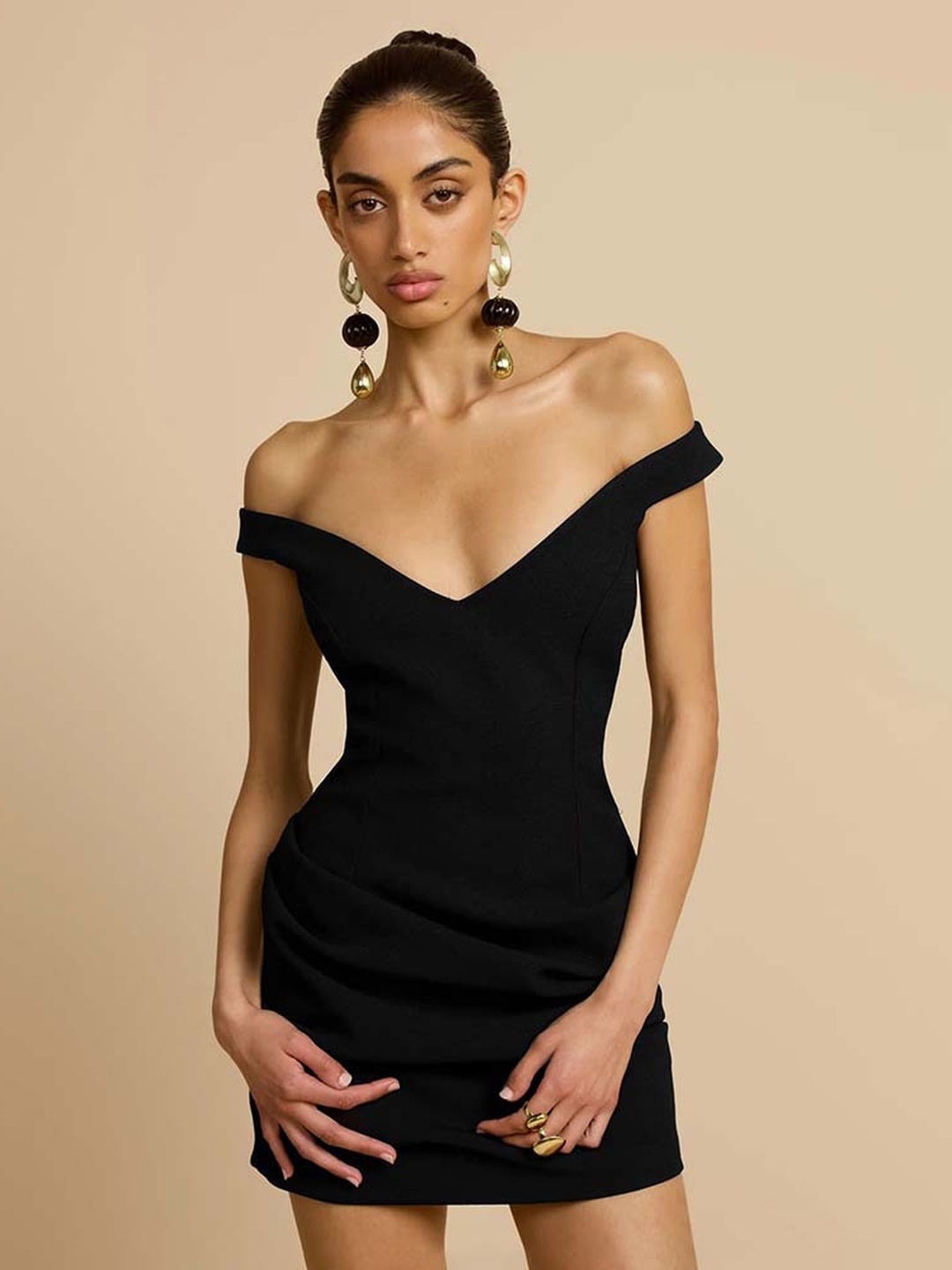 Black Off-Shoulder Mini Bodycon Dress