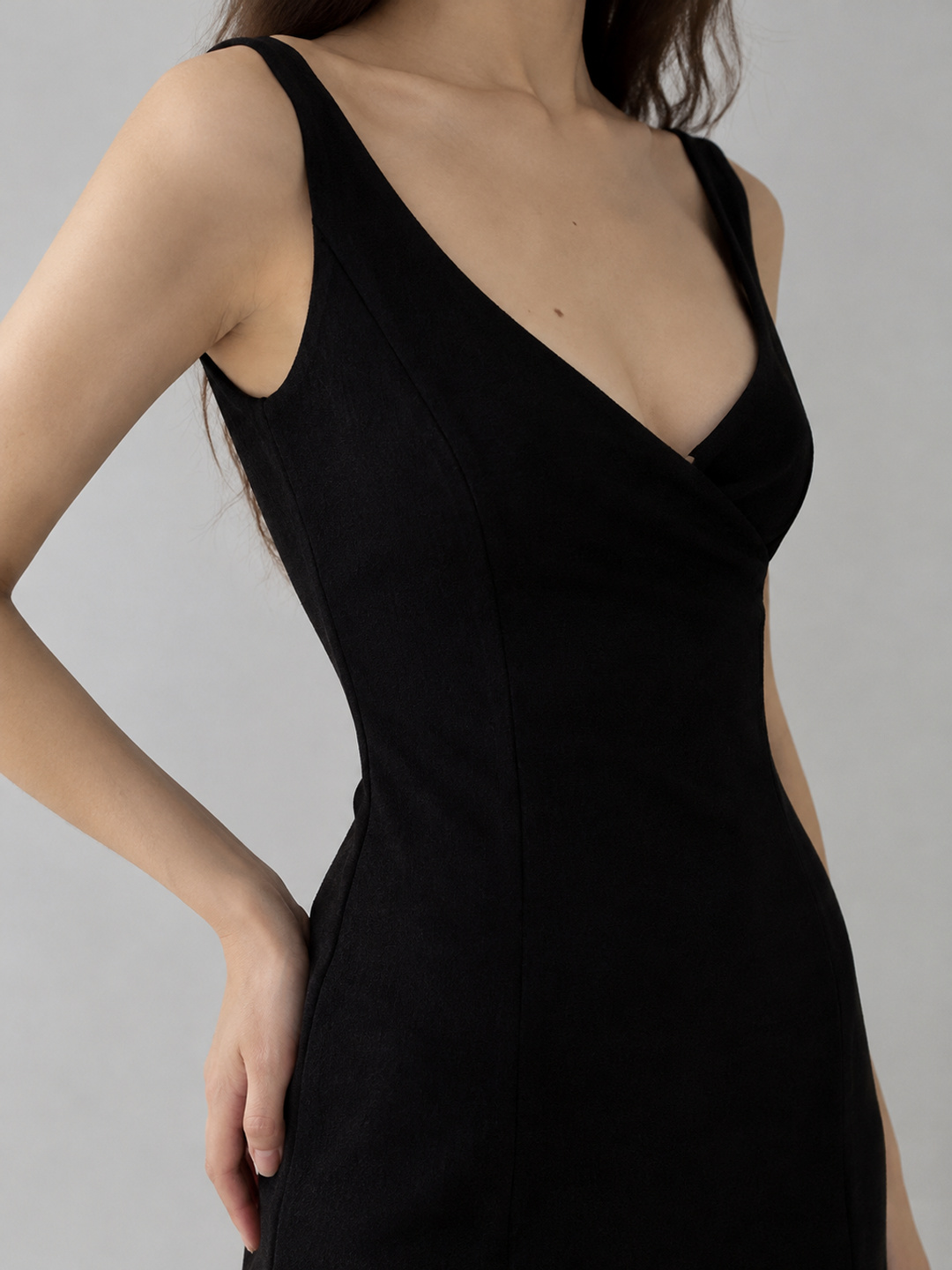 Black Sleeveless Maxi Dress with Ruffled Slit