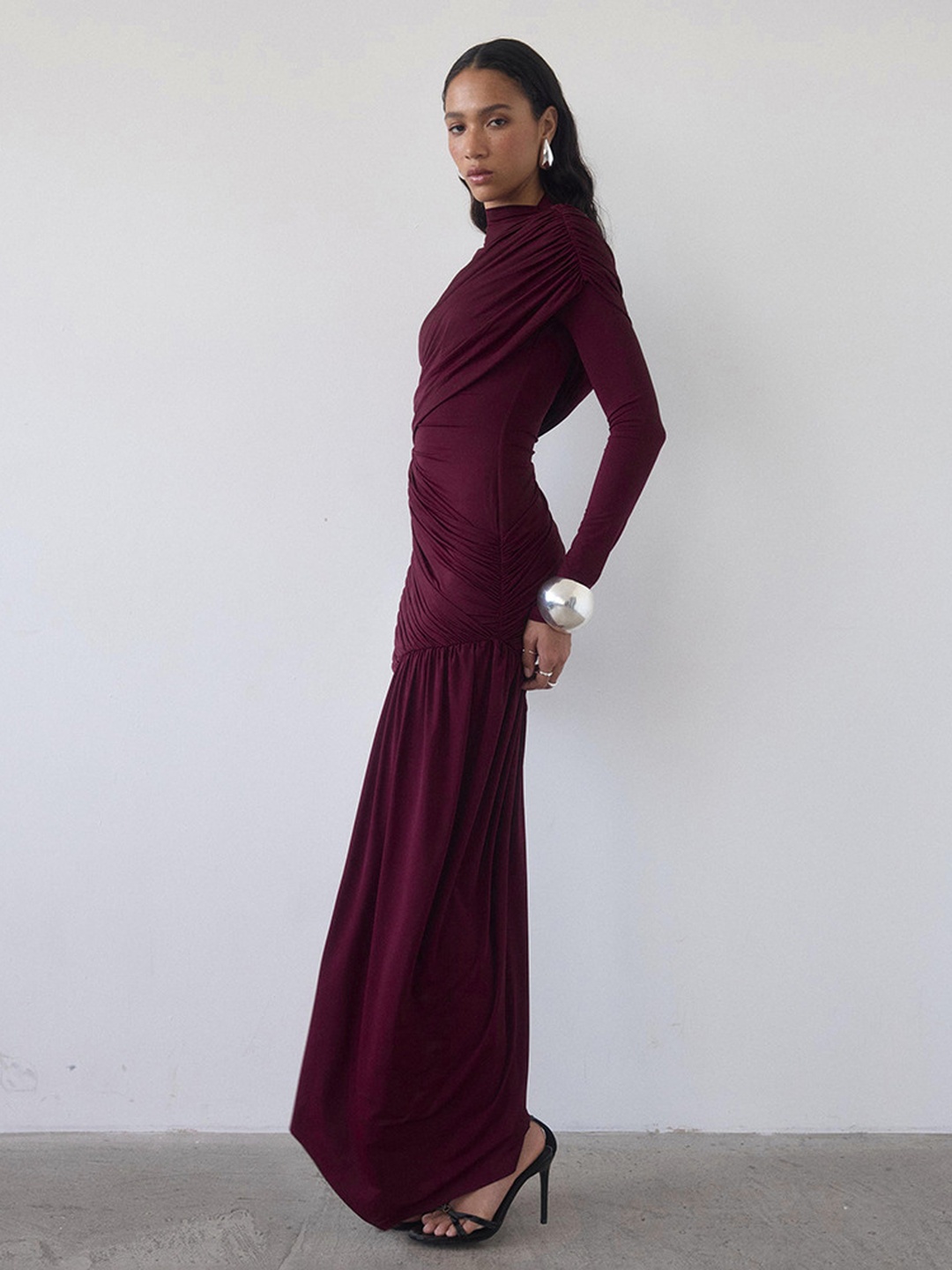 Burgundy Ruched Bodycon Mini Dress with Long Sleeves