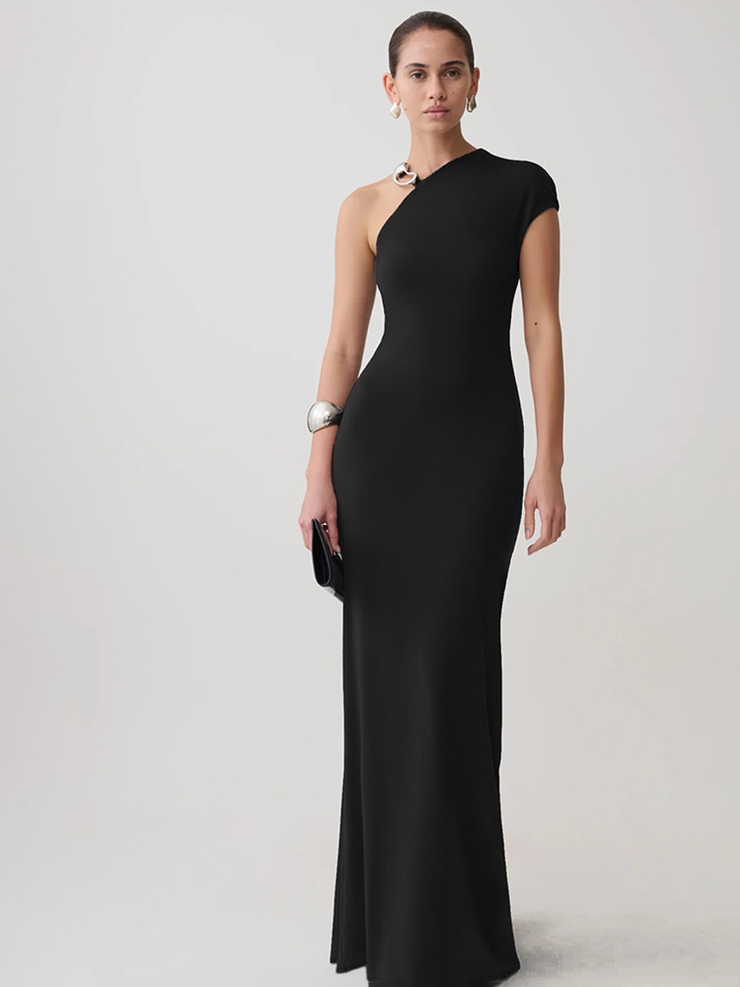 Black One-Shoulder Bodycon Maxi Dress