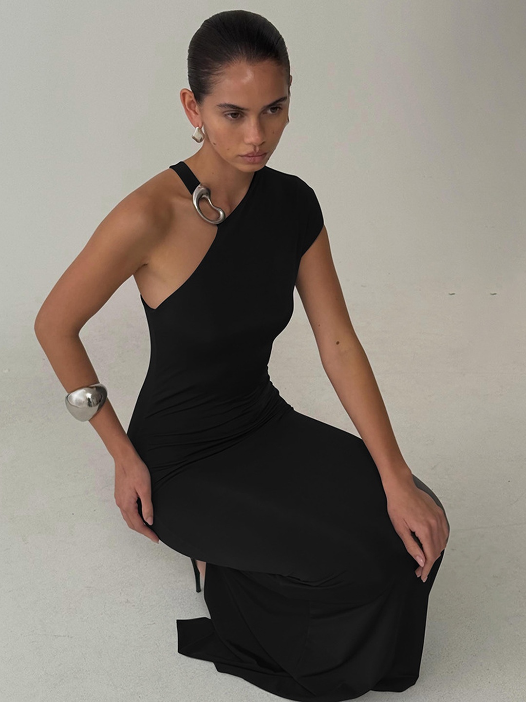 Black One-Shoulder Bodycon Maxi Dress