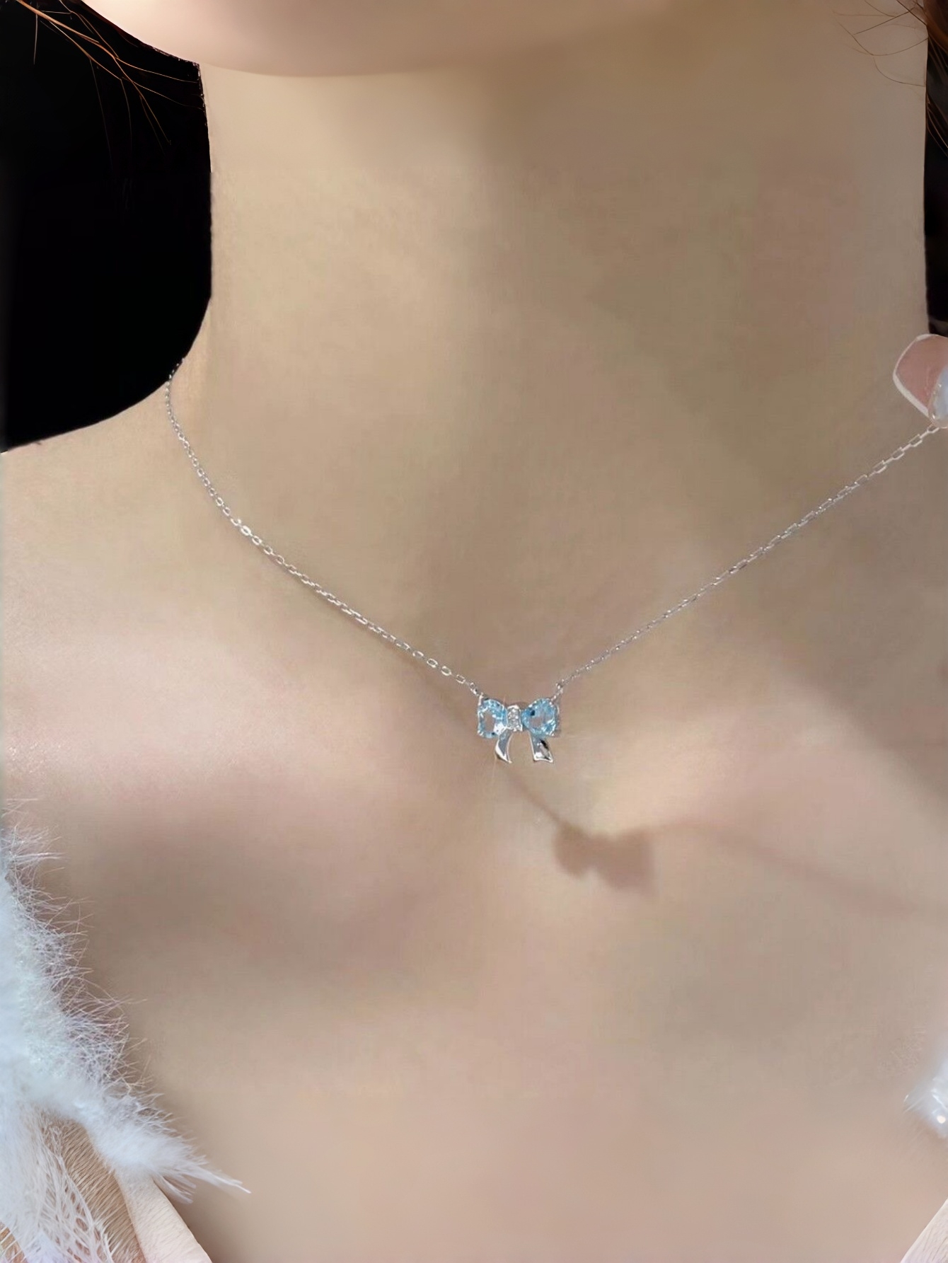 Silver Bow Pendant Necklace