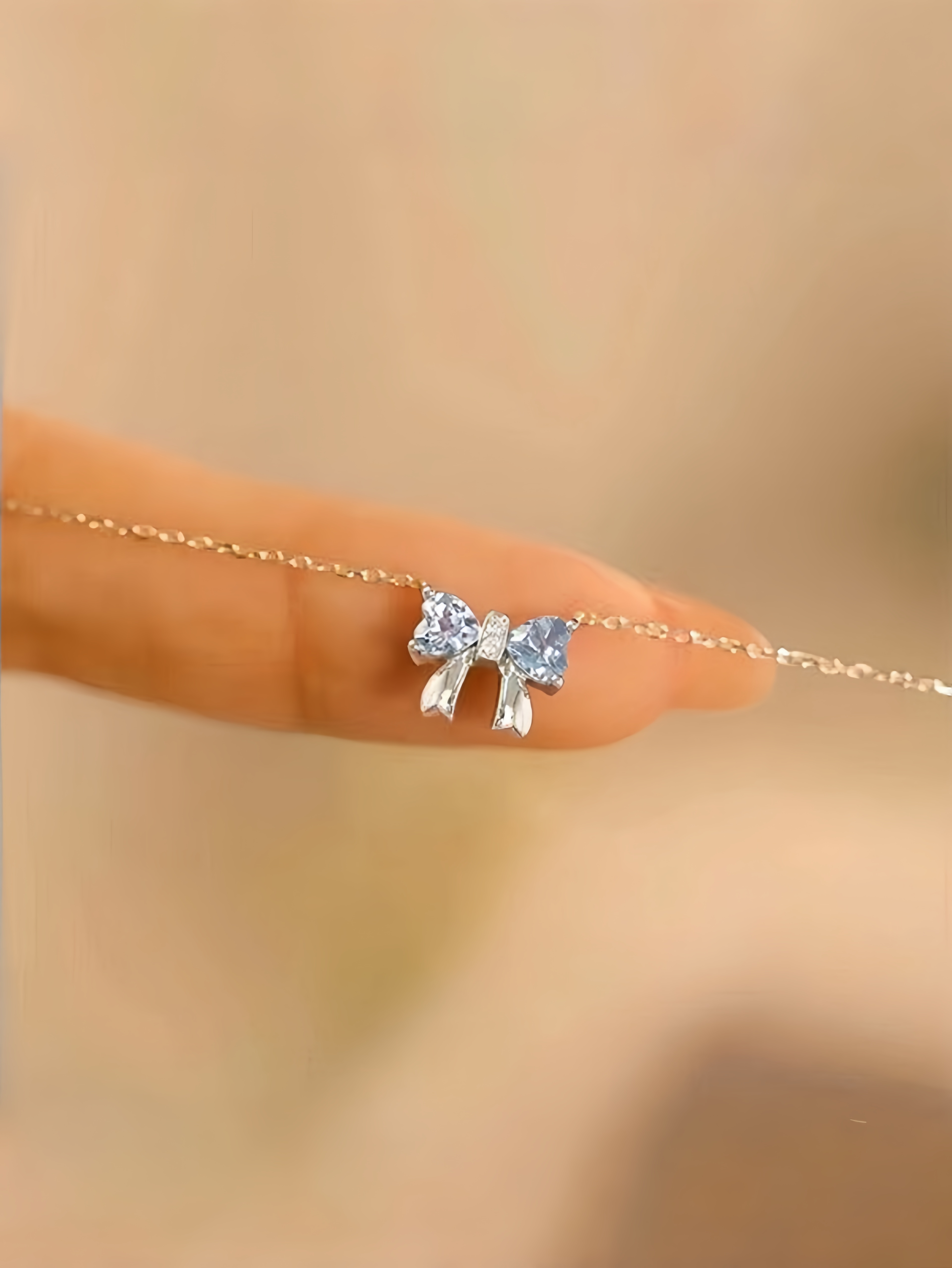 Silver Bow Pendant Necklace