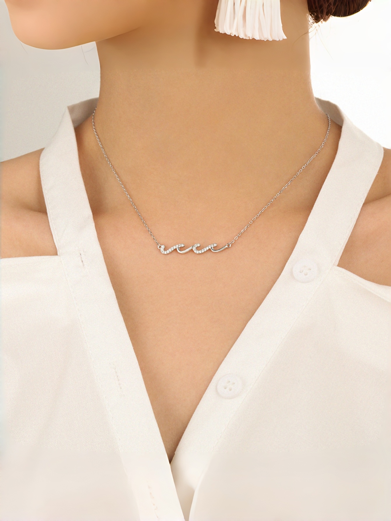 Silver Rhinestone Pendant Necklace