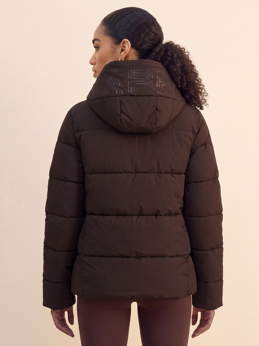 Quilted 2-Way Stretch Hooded Jacket