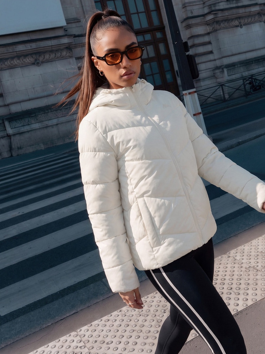 Quilted 2-Way Stretch Hooded Jacket