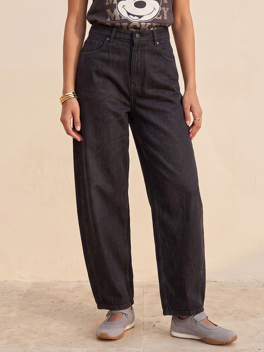 Barrel Fit Mid-Rise Jeans