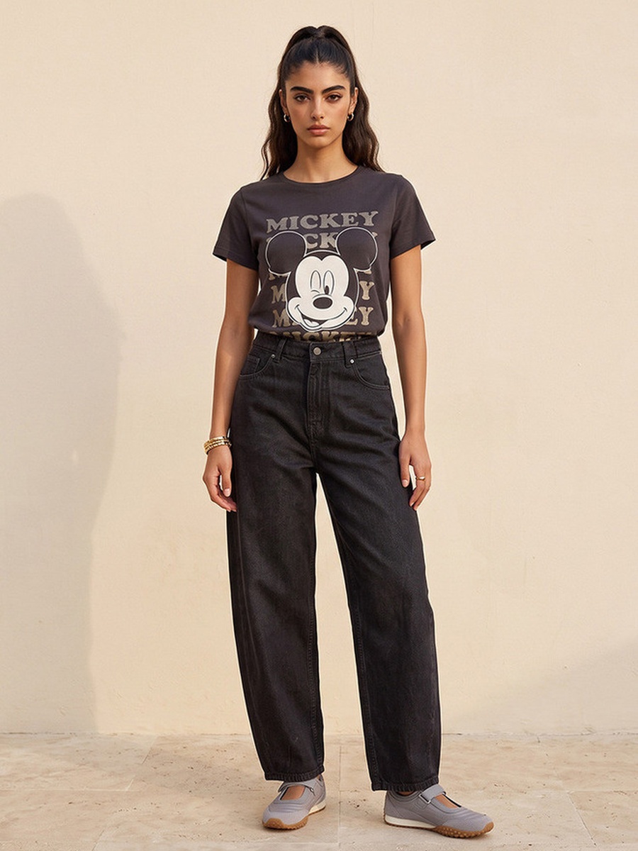 Barrel Fit Mid-Rise Jeans