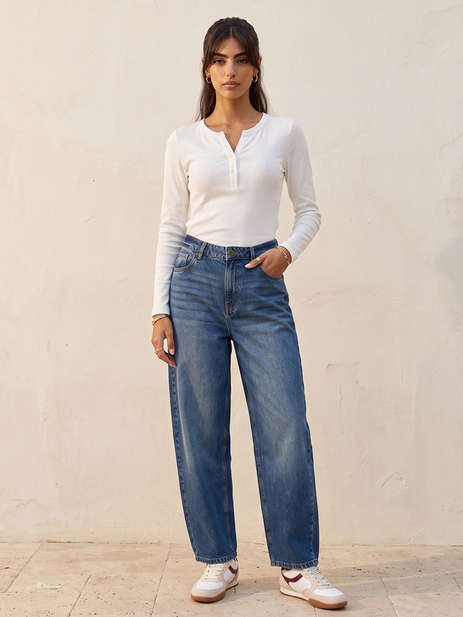 Barrel Fit Mid-Rise Jeans