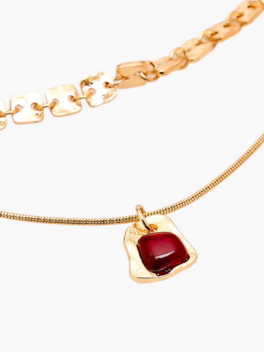 قلادة بقلادة بقفل مشبك ذهبي