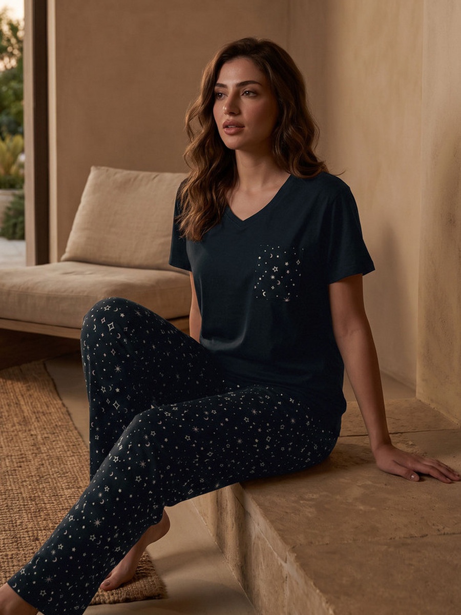 Printed T-shirt and Pyjama Set