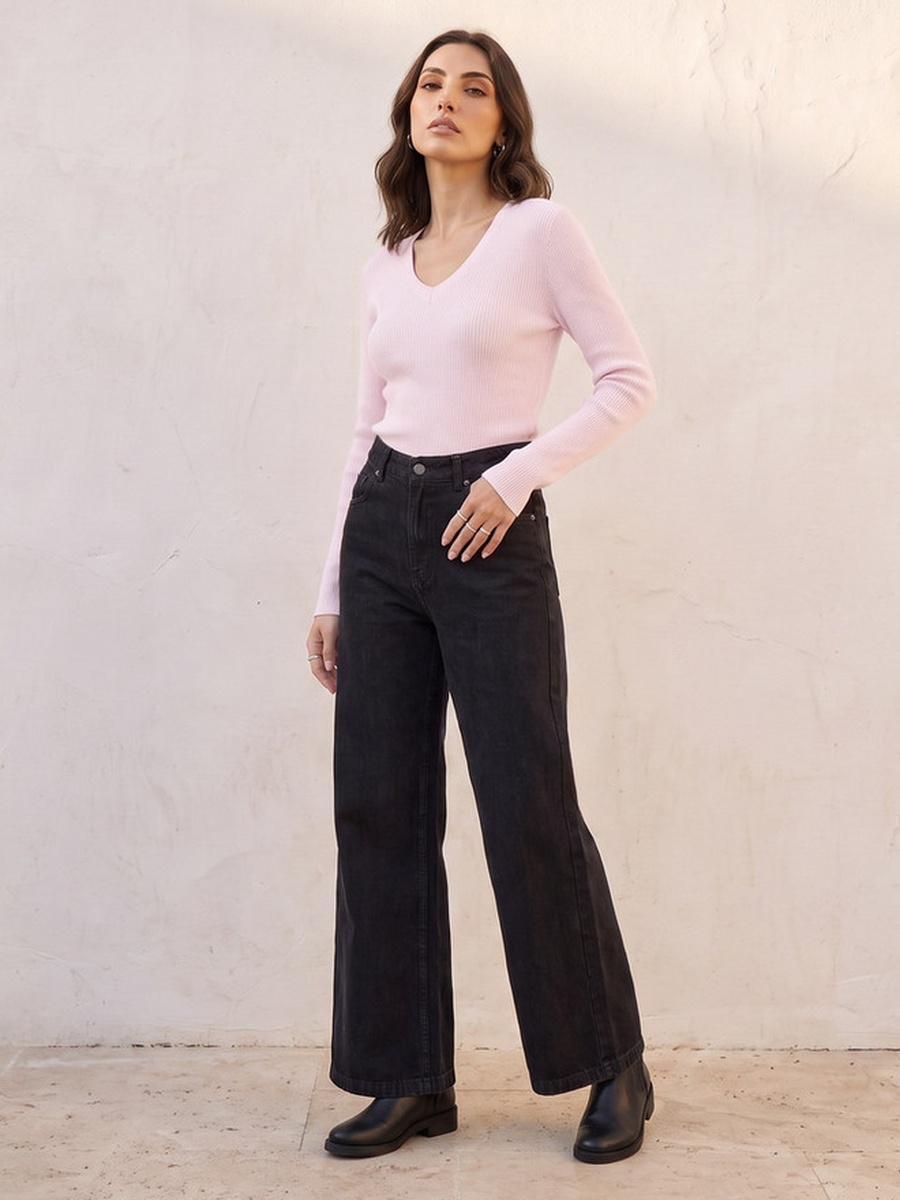 Regular Fit Ribbed Sweater with V-neck