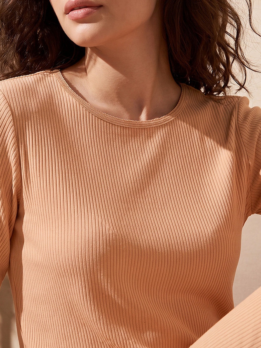 Thermal Top with Ribbed Design