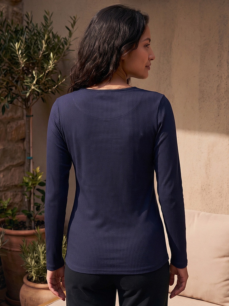 Thermal Top with Ribbed Design