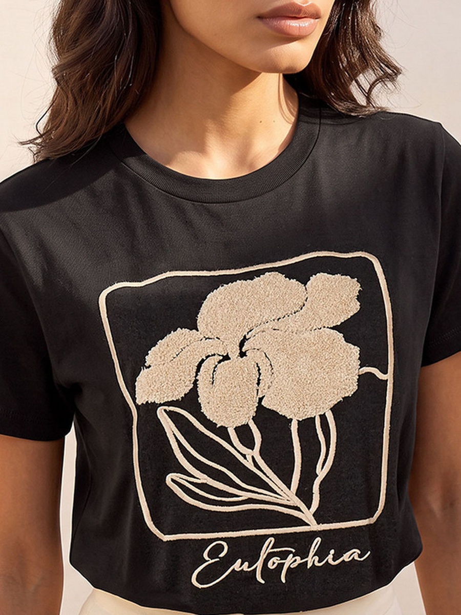 Relaxed Fit Cotton Embroidered T-shirt
