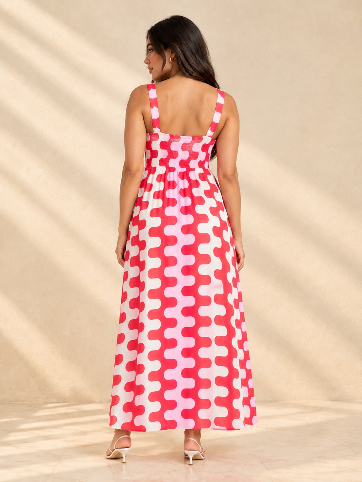 Geometric Wave Print Sleeveless Maxi Dress