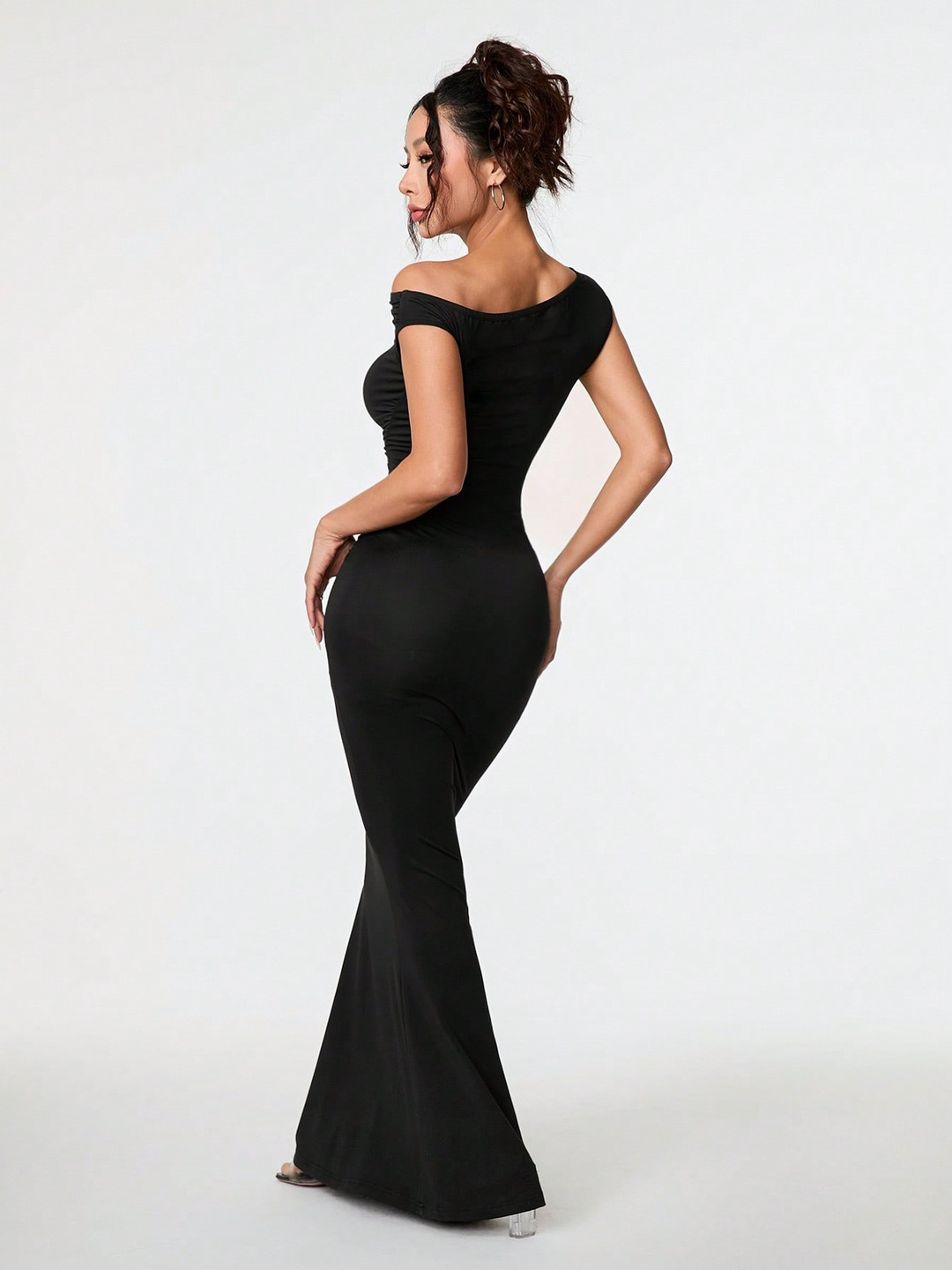 Black One-Shoulder Mermaid Maxi Dress