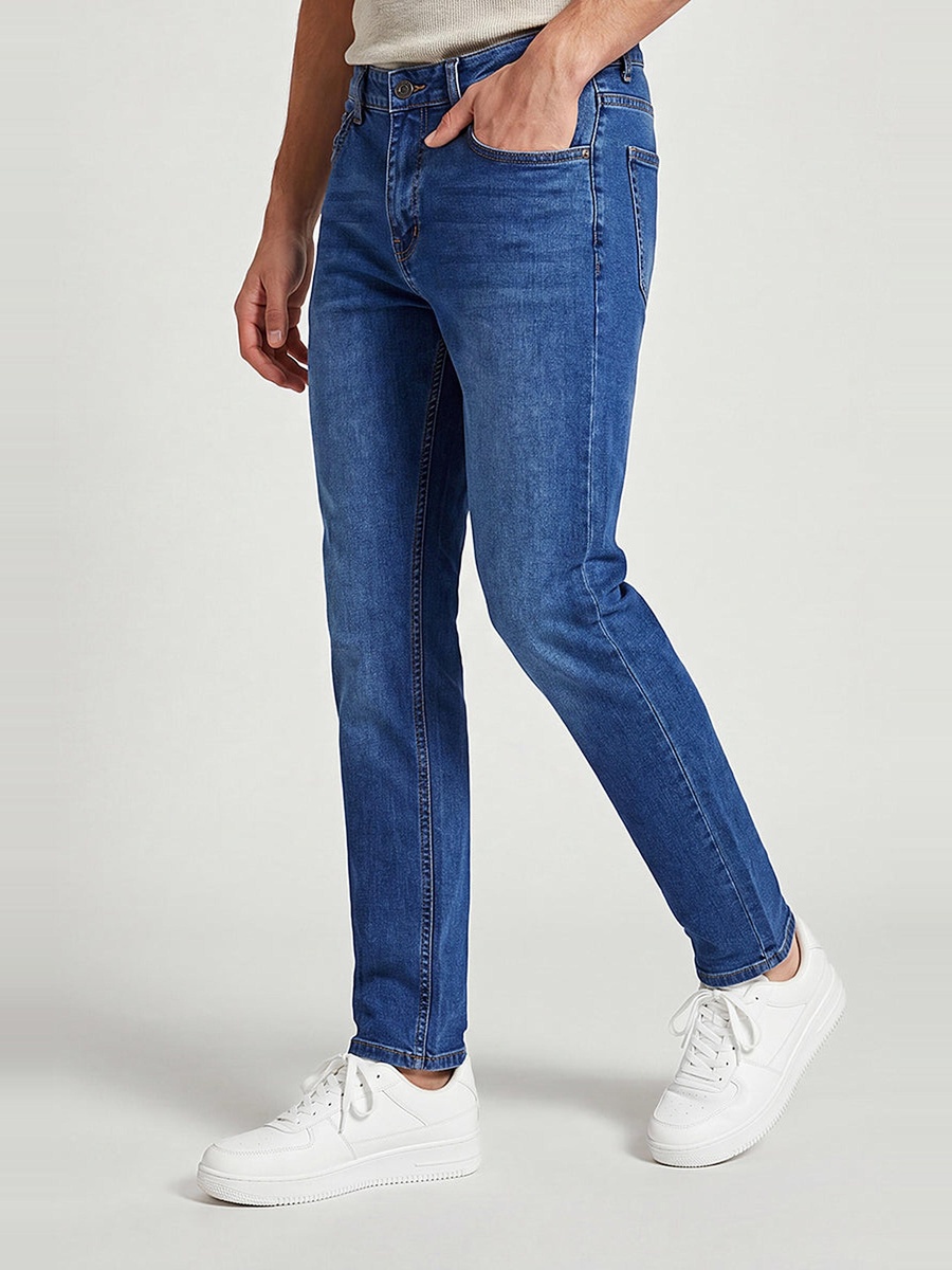 Straight Fit Stretch Jeans