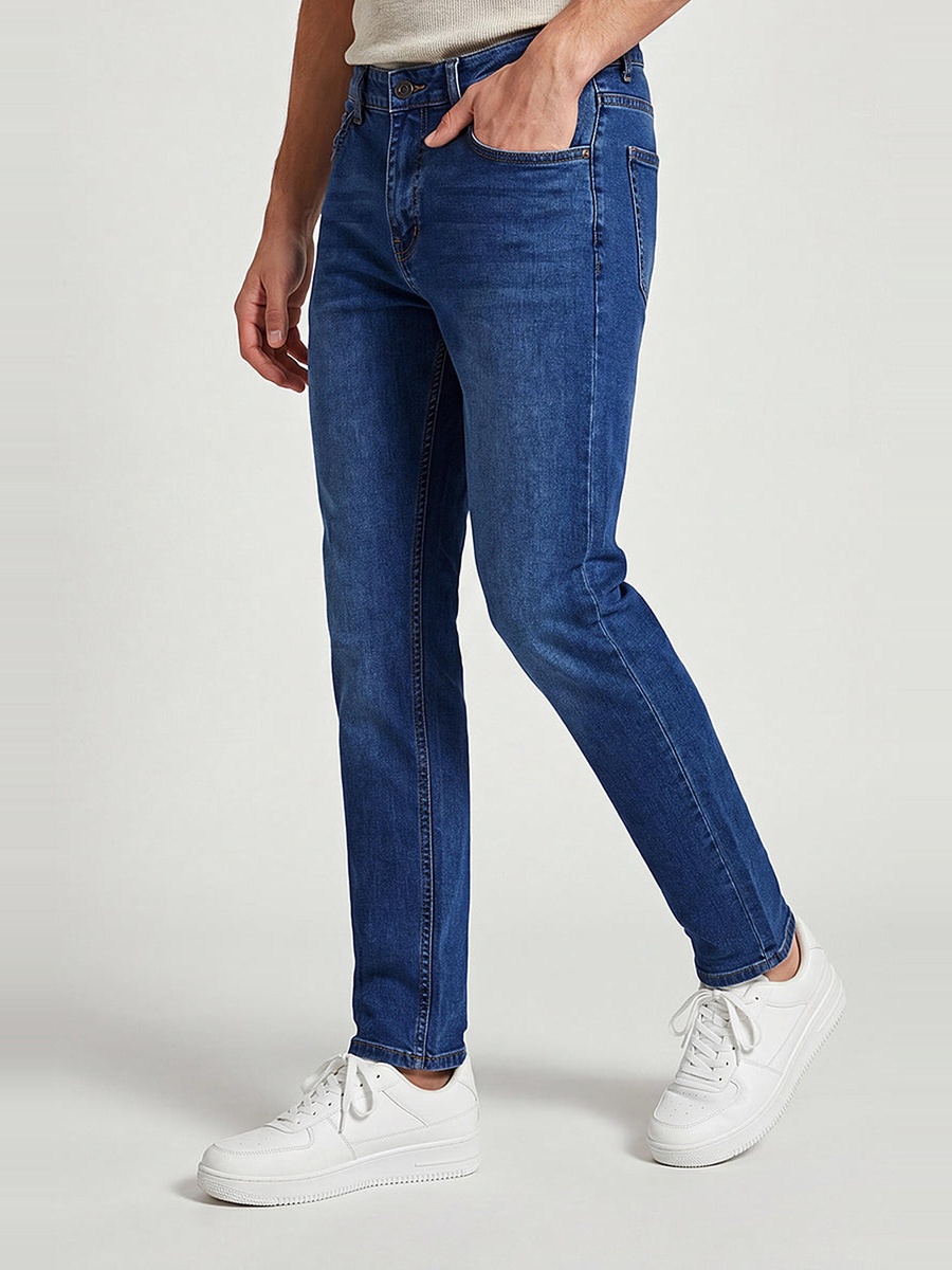 Straight Fit Stretch Jeans