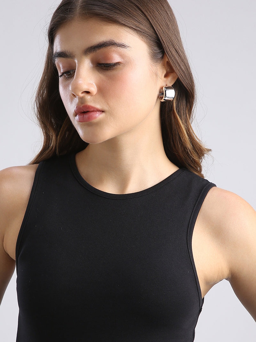 Sleeveless Basic Tank Top