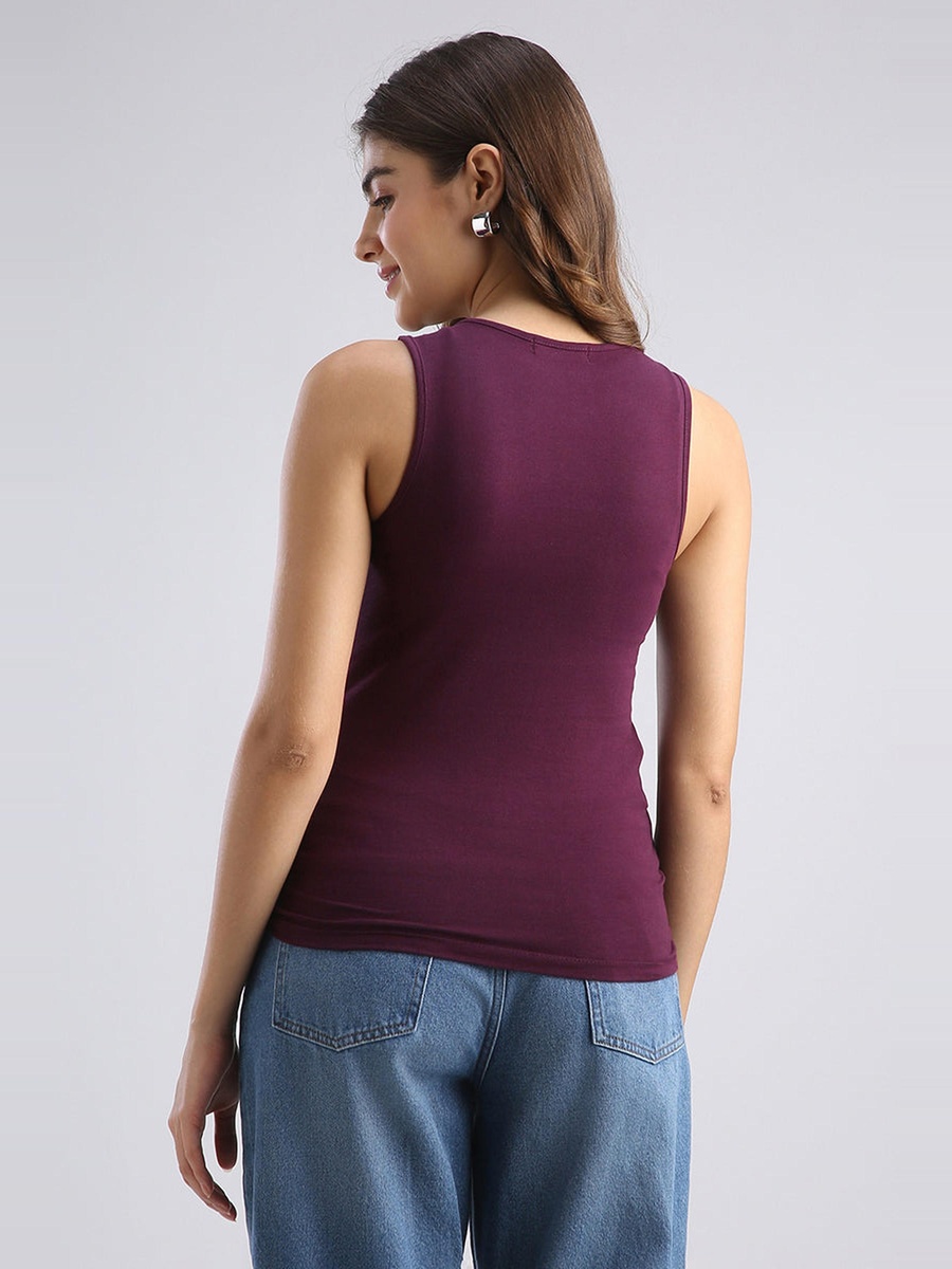 Sleeveless Basic Tank Top