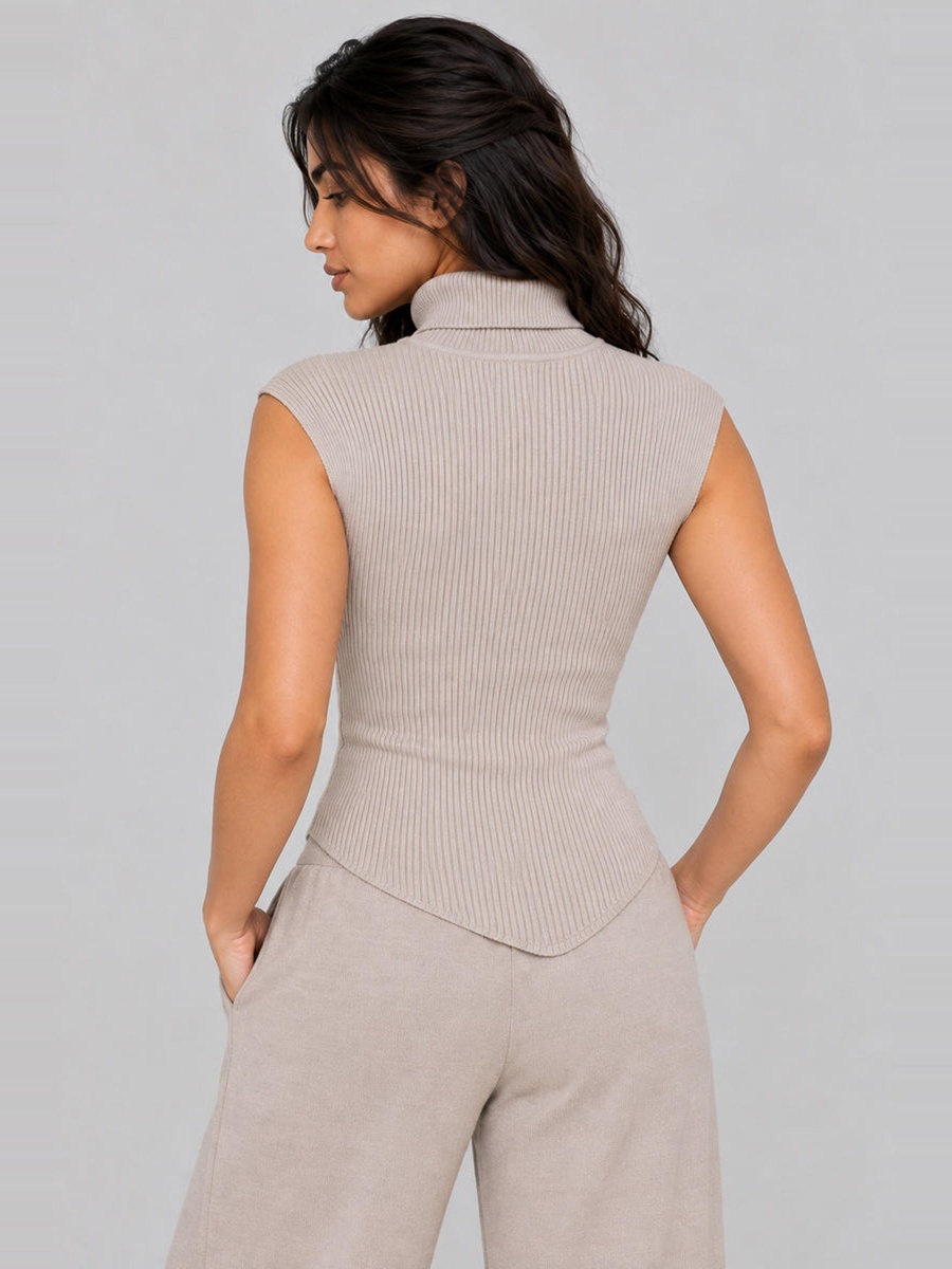Sleeveless Turtleneck Knit Top