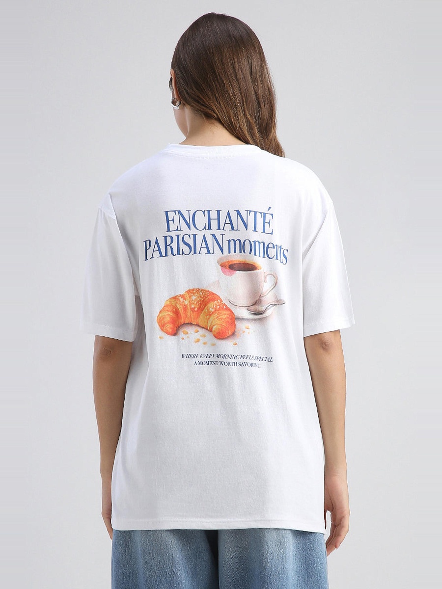 تيشيرت واسع بطبعة