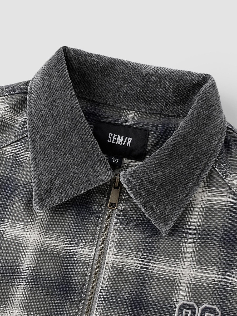 Men Check Jacket With Zip Closure