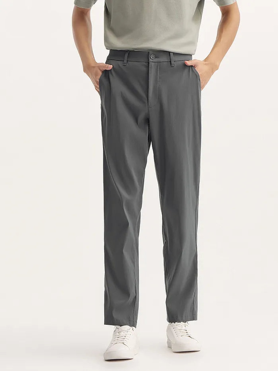 Men Solid Colored Pants