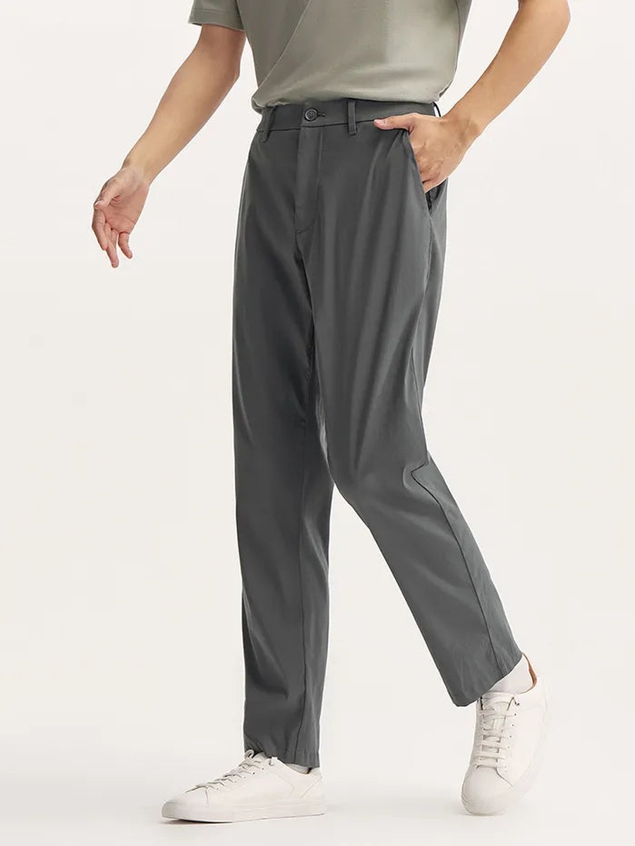 Men Solid Colored Pants