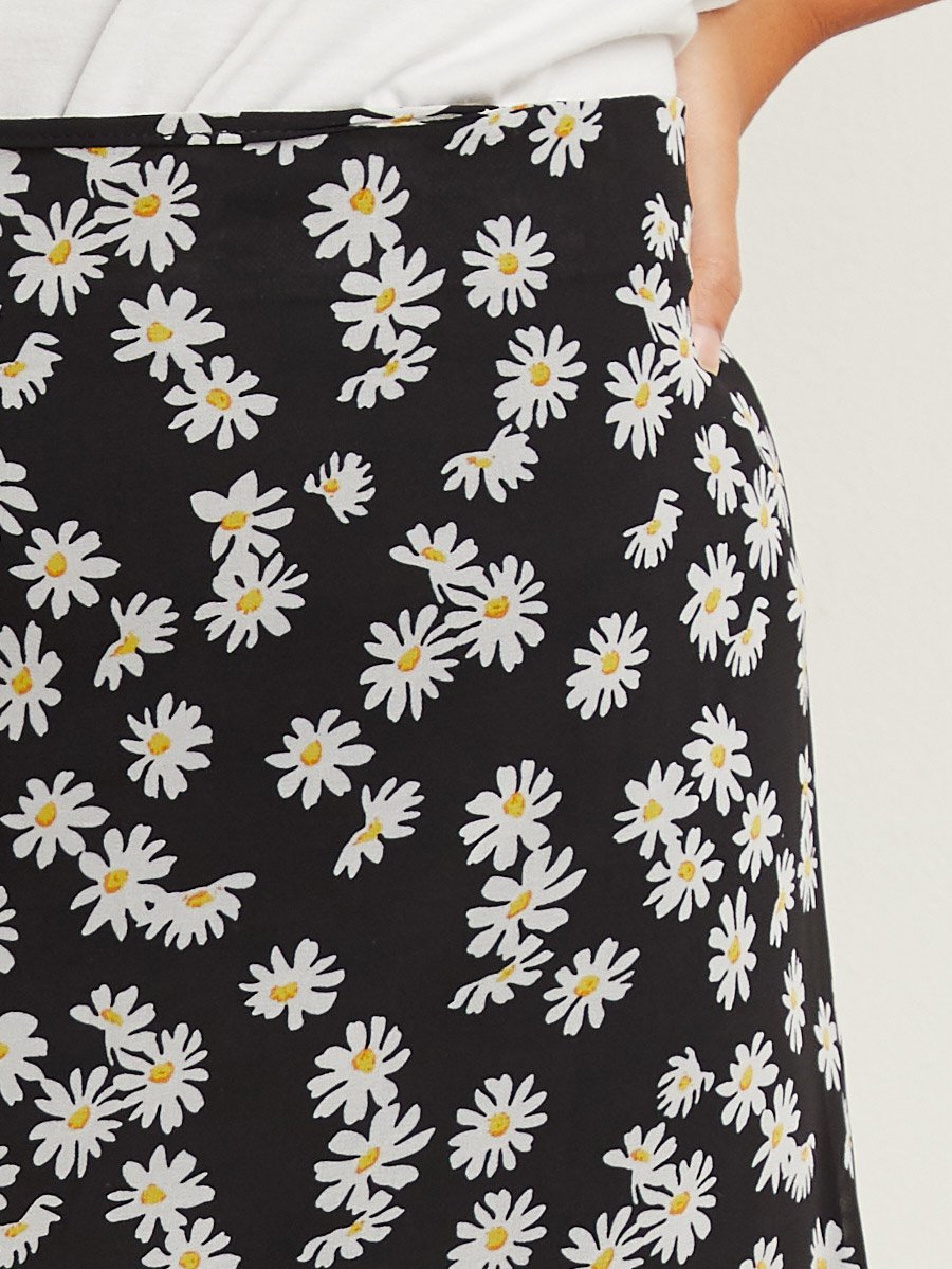 Daisy Printed Bias Midi Skirt For Women at Saudi | Styli