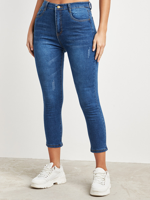 Buy Plain Mid Rise Boyfriend Jeans with Pockets Blue For Women Styli Saudi