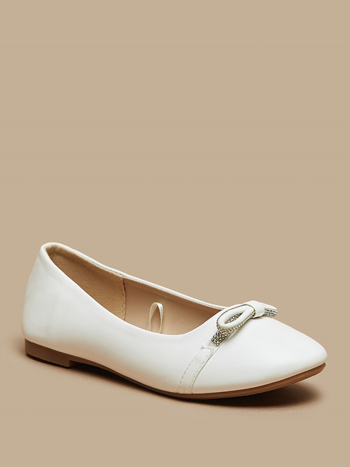 Buy Embellished Ballerina Shoes with Bow Accent White For Kids Styli Saudi