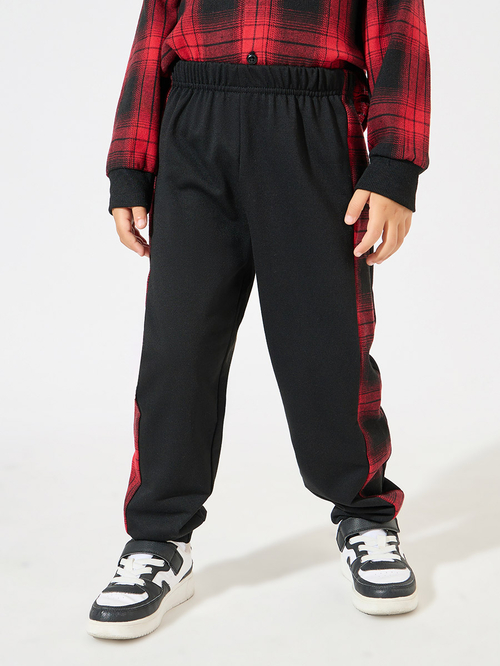 Buy Checked Hooded Shirt Joggers Set Red For Kids Styli UAE