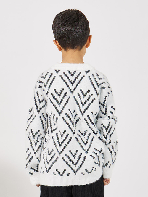 Buy Patterned Detail Fuzzy Sweater White For Kids Styli Saudi
