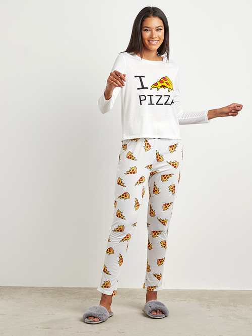 Buy Pizza Printed Long Sleeve T shirt and Pyjama Set White For Women Styli UAE
