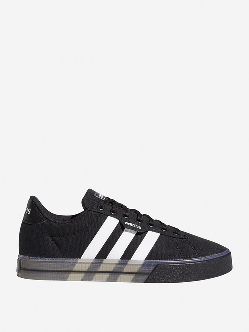 Sneakers with 3 stripes hotsell
